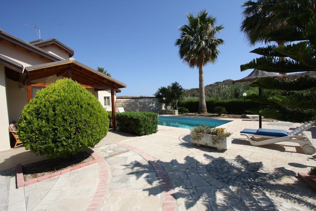 Alonia Villas 피조우리 객실 사진